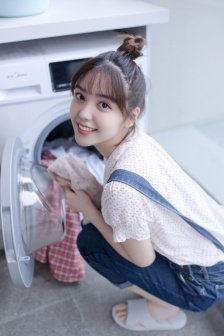 粉衣电梯